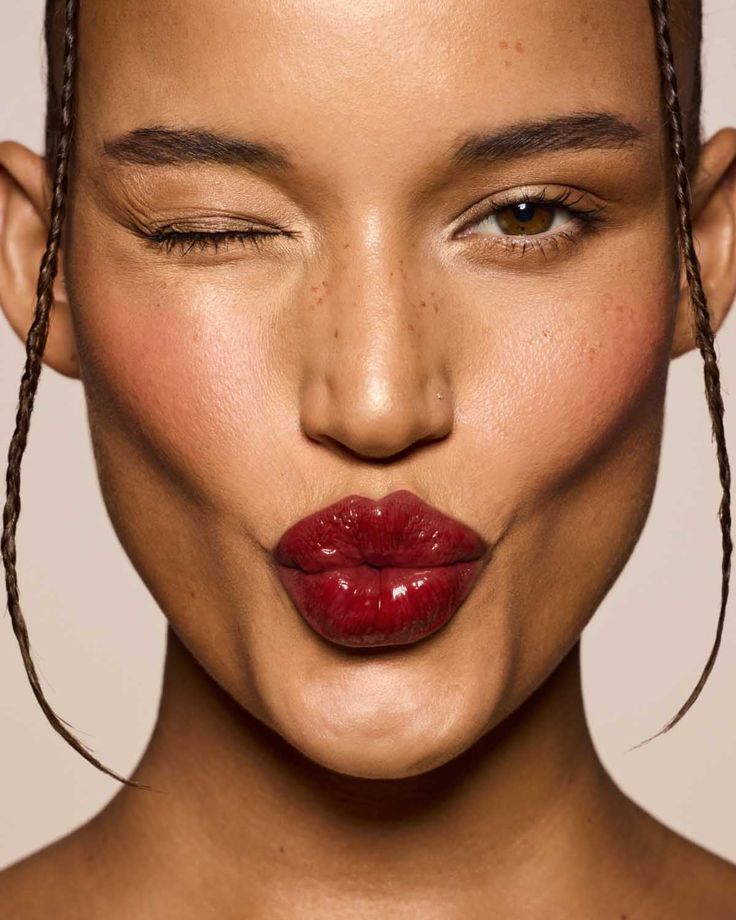 Concealers & Foundation