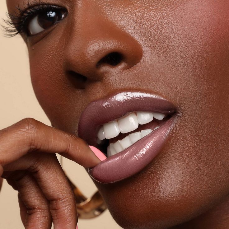Blush Pallete - Queen Bee